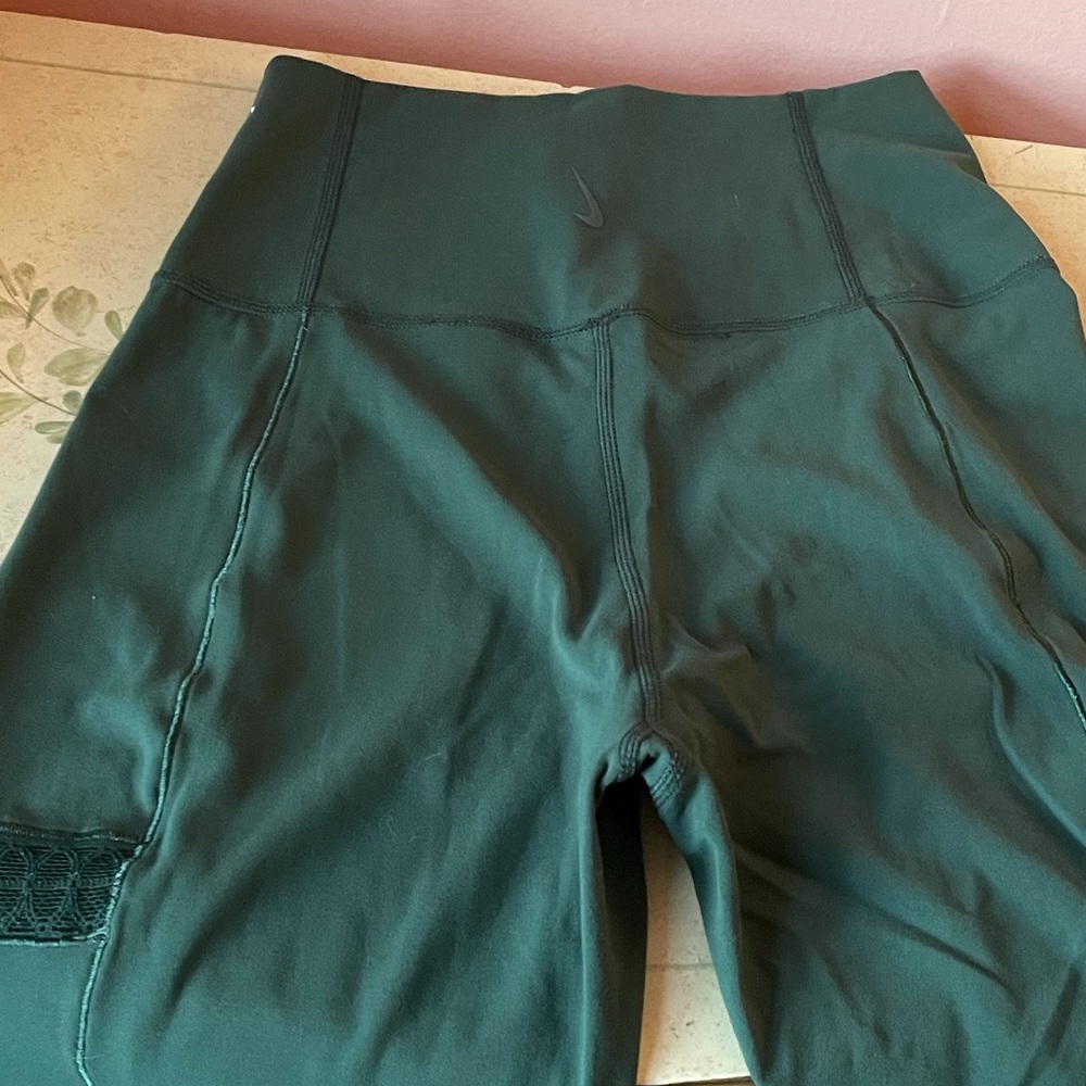 Nike Yoga dri fit green leggings small - Picture 6 of 8